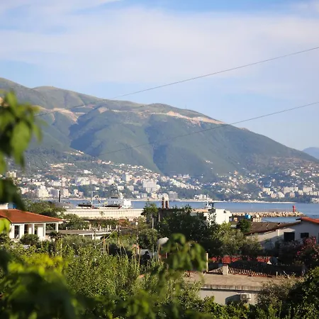 Loti Penzion Vlorë